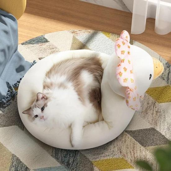 Penguin & Duck Bed - Always Whiskered