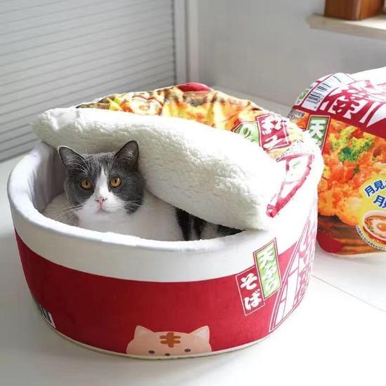 Ramen noodle pet bed 